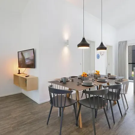 2 Bedroom Cozy In Lembruch-duemmer * Lembruch