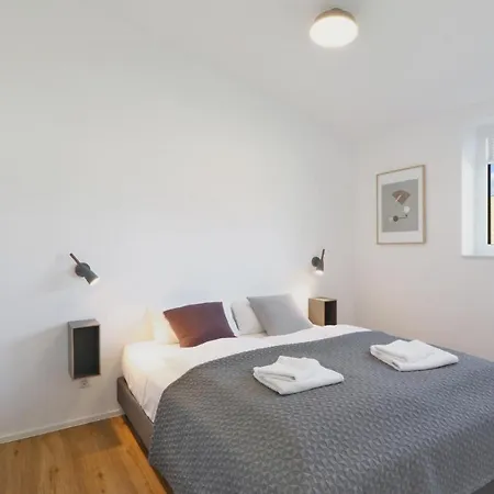 2 Bedroom Cozy In Lembruch-duemmer * Lembruch