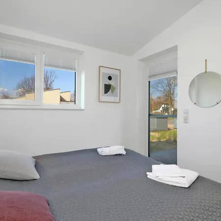 2 Bedroom Cozy In Lembruch-duemmer Holiday home
